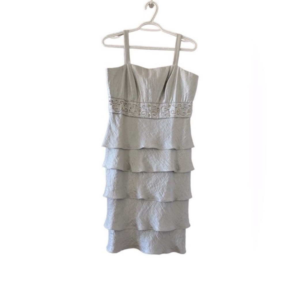 David's Bridal Silver Tiered Wedding Dress